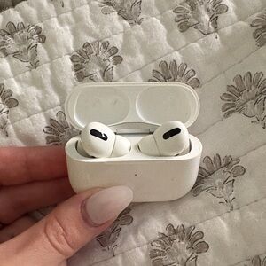 AirPod pro 1st gen
